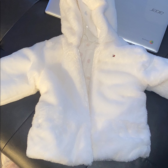 BABY TOMMY HILFIGER COAT - Picture 1 of 2